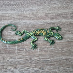 Salamandre vert foncé