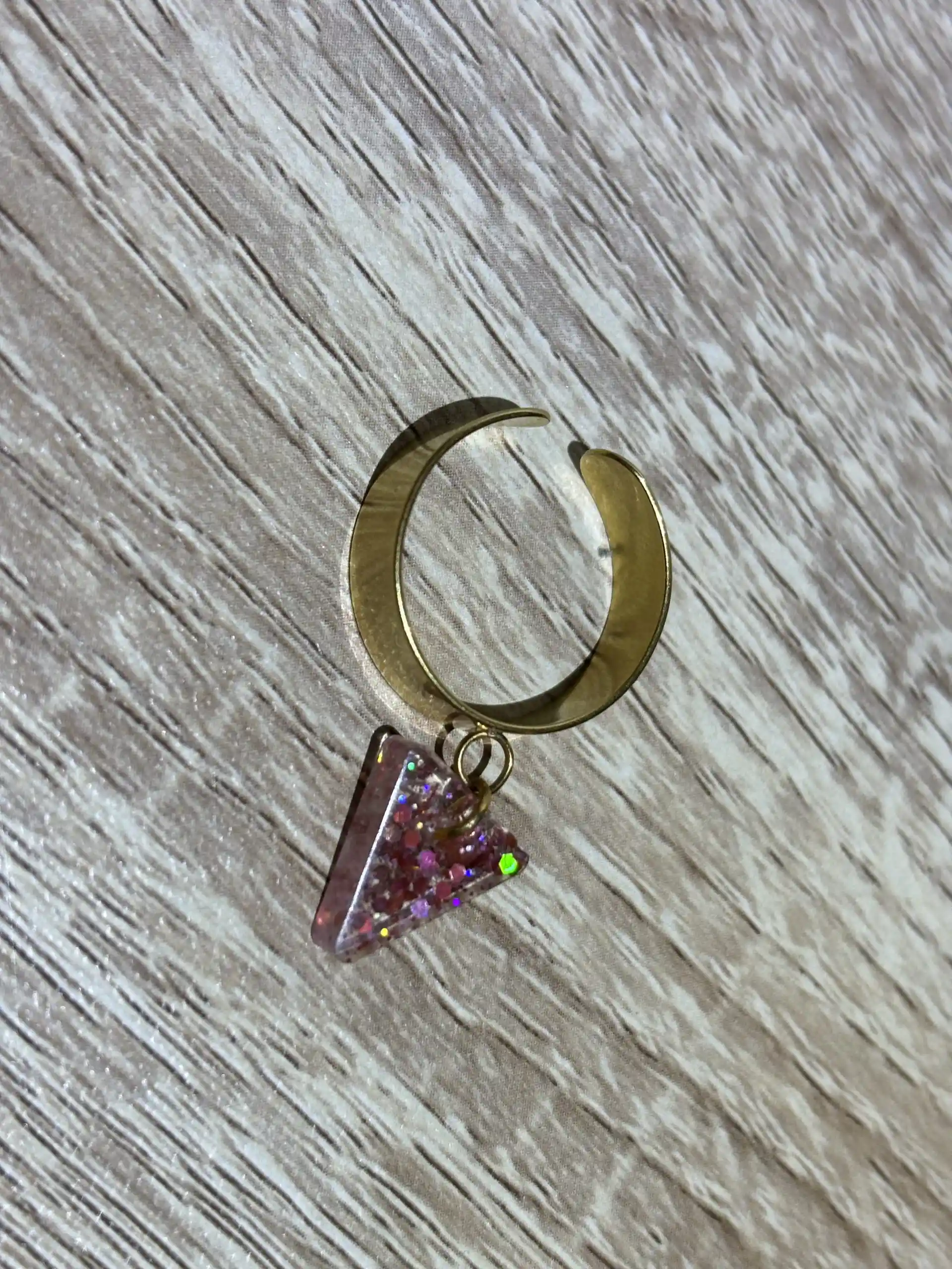 Bague triangle rose 1