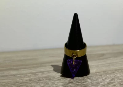 Bague triangle violet 2