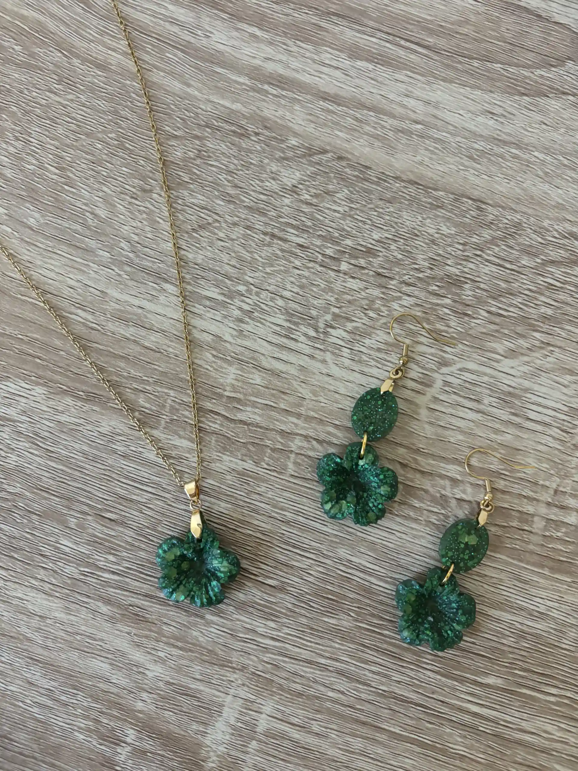 parure fleur verte 1