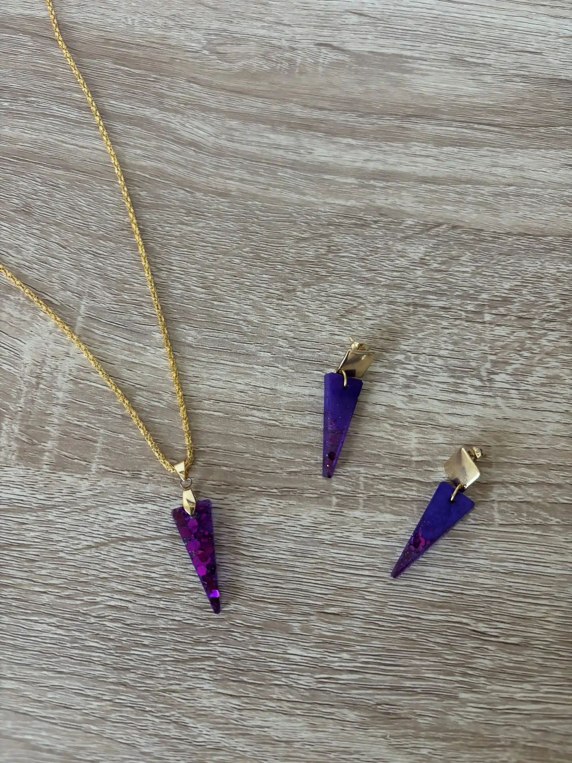 parure triangle violet 1