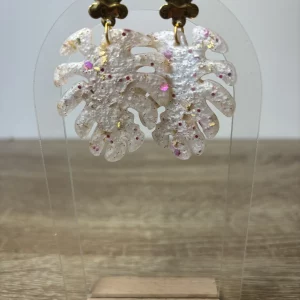 Boucles feuille blanche paillettes roses