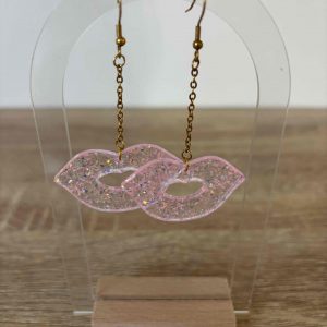Boucles bouche rose