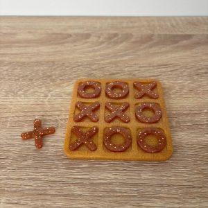 Jeux du morpion doré et marron